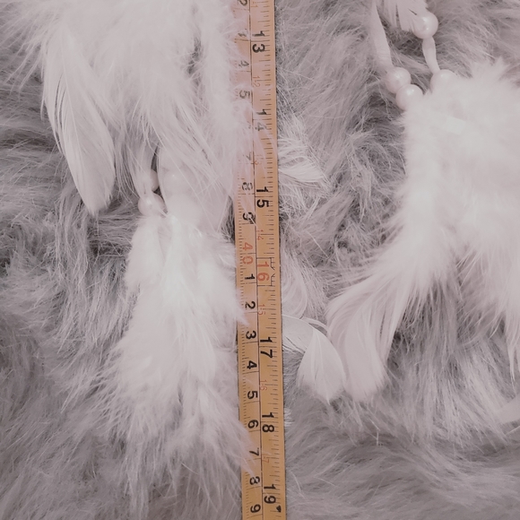 White Feather Dream Catcher with Raw Green Qaurtz Healing Crystal- NWOT - Picture 6 of 8